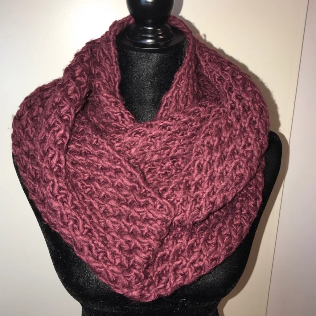 Gap Infinity Scarf Bundle
